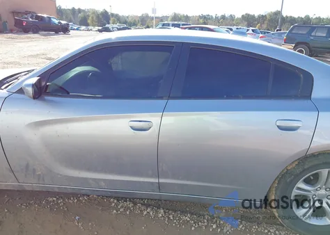 2018 Dodge Charger Sxt Plus Rwd z USA, uszkodzony, nr VIN 2C3CDXHG7JH125395